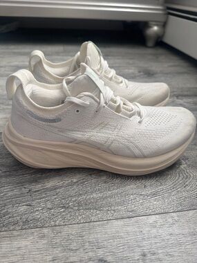 ASICS White Women's Neutral Running Sneakers